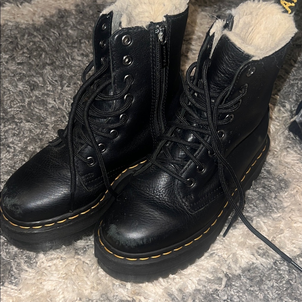 Dr. Marten’s size men’s 4 women’s 5.5/6 Jadon style platform Black Leather Boots